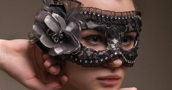 A mask hides a lot: The greatest secrets of horoscope signs!